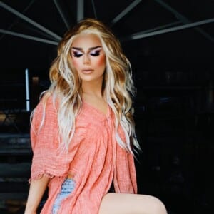 Victoria Bacon 01.25